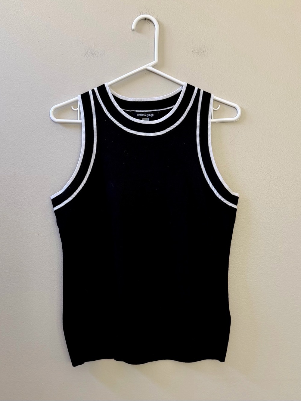 Weekend Black and White Knit Crewneck Sweater Knit Tank Top Sz M